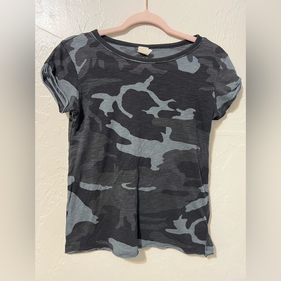 Tops - We the free shirt